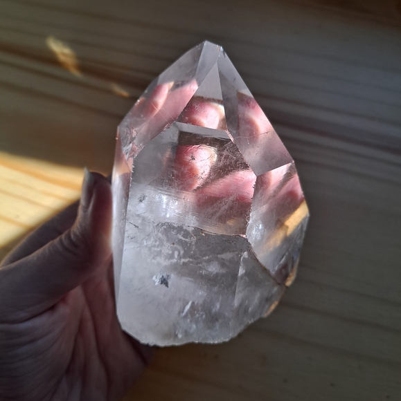 Beautiful Clear Quartz Crystal Point - Picture 1 of 10